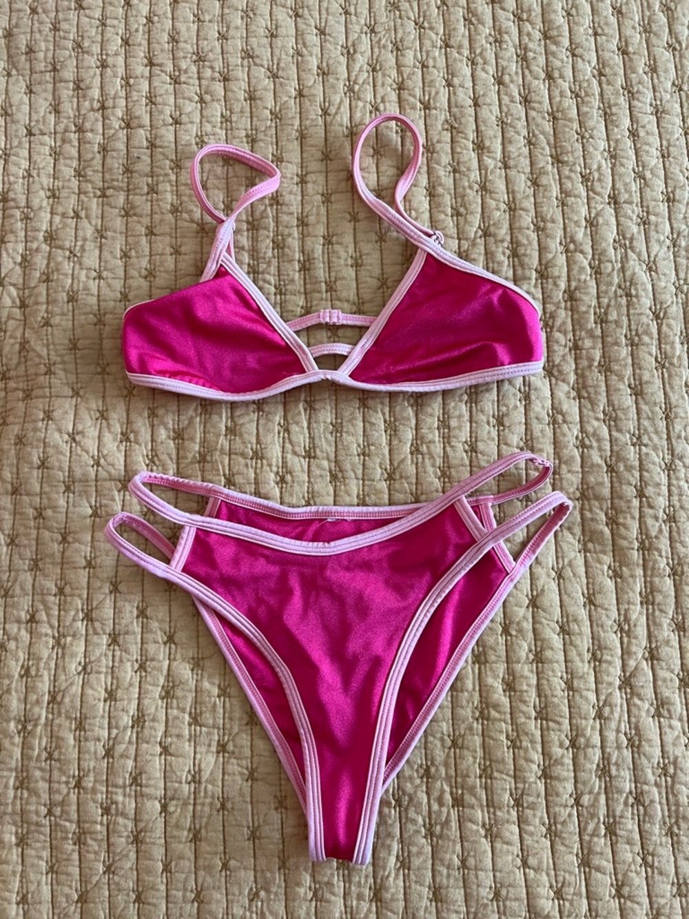 Lounge hot pink bikini